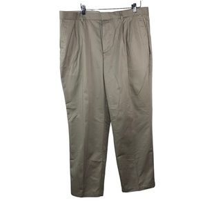 New Kirkland Signature Pleated Trousers Non Iron Cotton Tan